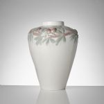 569789 Vase